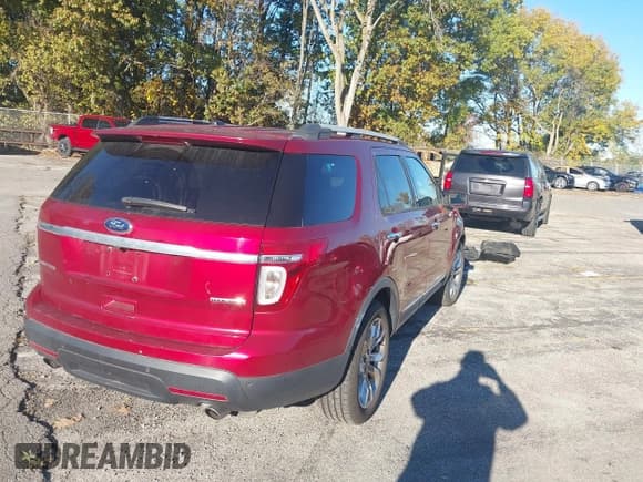 ✅ 2014 Ford Explorer Limited • VIN: 1FM5K7F85EGB35085 • Lot: 43542885. Wystawiony na IAAI z przebiegiem 219 549 mil. Bezpłatny archiwum sprzedaży aukcyjnych z USA i szczegółowy raport historii pojazdu na DreamBid. Zdjęcie 4.