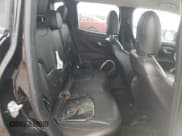 ✅ 2015 Jeep Renegade Limited • VIN: ZACCJBDT1FPB46467 • Lot: 58548275. Wystawiony na Copart z przebiegiem Nie podano. Bezpłatny archiwum sprzedaży aukcyjnych z USA i szczegółowy raport historii pojazdu na DreamBid. Zdjęcie 11.