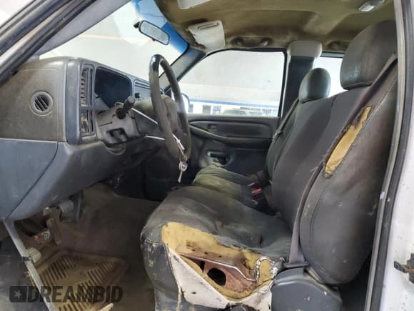 ✅ 2003 Chevrolet Silverado 2500HD LS • VIN: 1GCHC29U33E133435 • Lot: 56750225. Listed on Copart with 343,001 mi. Free auction sales archive from the USA and detailed vehicle history report at DreamBid. Image 7.