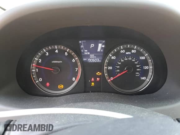 2012 Hyundai Accent GLS z VIN KMHCT4AE0CU113946, wystawiony jako Copart lot #81473105 z przebiegiem 190 603 mil mil oraz Szkoda całkowita • Salvage title. Historia ofert i sprzedaży dostępna na DreamBid. Obrazek 9.