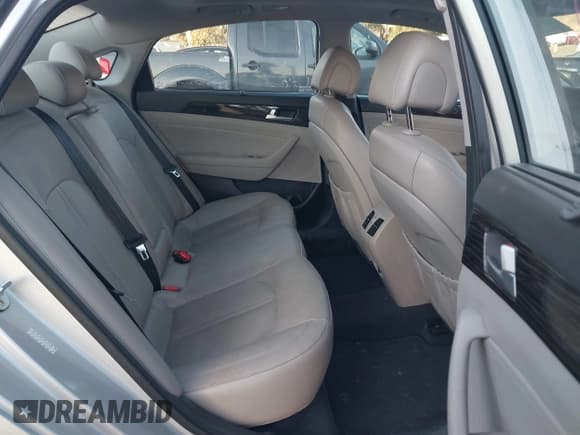 ✅ 2016 Hyundai Sonata Limited • VIN: KMHE34L14GA027596 • Лот: 43608529. Опубликован ранее на IAAI с пробегом 67 173 миль. Бесплатный доступ к архиву аукционных продаж из США и подробный отчёт об истории автомобиля на DreamBid. Изображение 8.