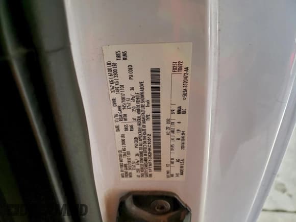 ✅ 2017 Ford F-150 XL • VIN: 1FTMF1C82HKC10512 • Lot: 94856385. Listed on Copart with 171,832 mi. Free auction sales archive from the USA and detailed vehicle history report at DreamBid. Image 12.