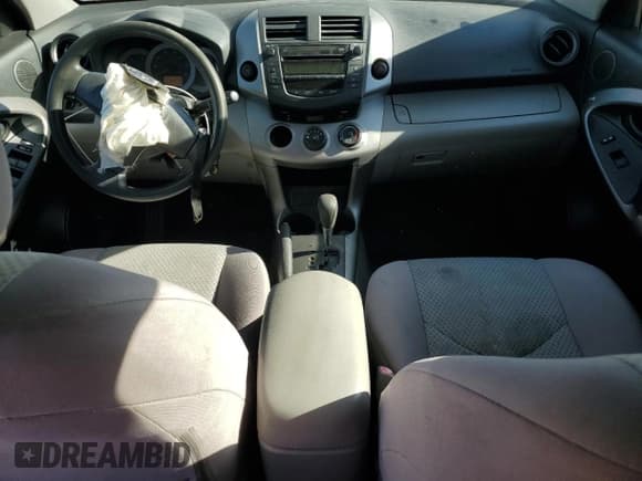 ✅ 2008 Toyota RAV4 • VIN: JTMZD33V286059984 • Lot: 89446335. Wystawiony na Copart z przebiegiem 209 175 mil. Bezpłatny archiwum sprzedaży aukcyjnych z USA i szczegółowy raport historii pojazdu na DreamBid. Zdjęcie 8.