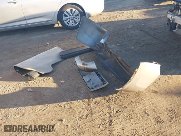 ✅ 2010 Toyota RAV4 • VIN: JTMZF4DV5A5030375 • Лот: 43761095. Опубликован ранее на IAAI с пробегом 169 650 миль. Бесплатный доступ к архиву аукционных продаж из США и подробный отчёт об истории автомобиля на DreamBid. Изображение 12.