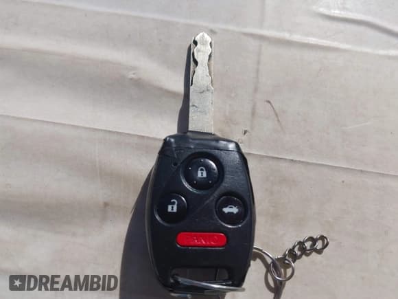 ✅ 2012 Honda Civic • VIN: JHMFB4F21CS008409 • Лот: 43399276. Опубликован ранее на IAAI с пробегом 173 651 миль. Бесплатный доступ к архиву аукционных продаж из США и подробный отчёт об истории автомобиля на DreamBid. Изображение 11.