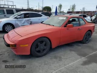 ✅ 1985 Porsche 944 • VIN: WP0AA0942FN454415 • Lot: 51178705. Wystawiony na Copart z przebiegiem 106 725 mil. Bezpłatny archiwum sprzedaży aukcyjnych z USA i szczegółowy raport historii pojazdu na DreamBid. Zdjęcie 1.
