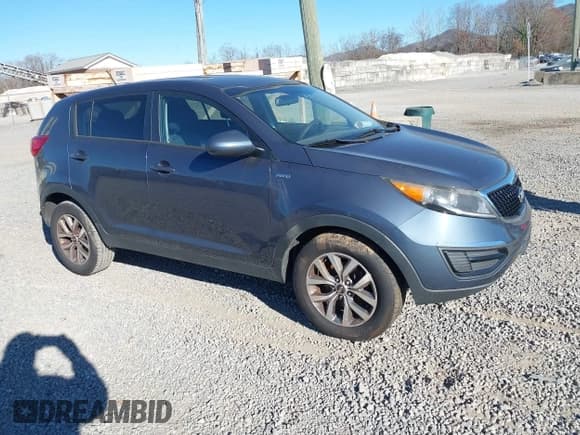 ✅ 2015 Kia Sportage LX • VIN: KNDPBCAC2F7757761 • Lot: 43718084. Listed on IAAI with 129,391 mi. Free auction sales archive from the USA and detailed vehicle history report at DreamBid. Image 1.