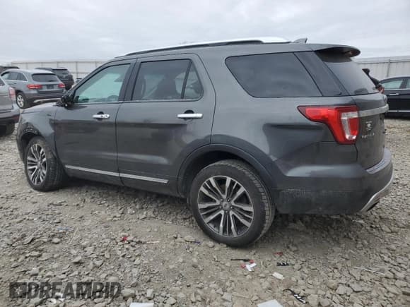 ✅ 2016 Ford Explorer Platinum • VIN: 1FM5K8HT2GGC58644 • Лот: 41653235. Опубликован ранее на Copart с пробегом Не указан. Бесплатный доступ к архиву аукционных продаж из США и подробный отчёт об истории автомобиля на DreamBid. Изображение 2.