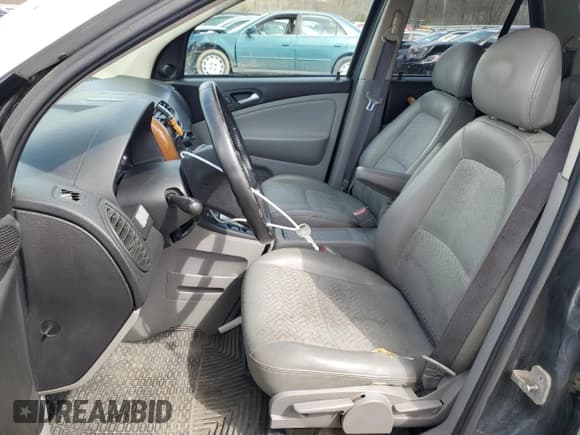 ✅ 2006 Saturn VUE • VIN: 5GZCZ63436S853783 • Lot: 44595675. Wystawiony na Copart z przebiegiem 161 742 mil. Bezpłatny archiwum sprzedaży aukcyjnych z USA i szczegółowy raport historii pojazdu na DreamBid. Zdjęcie 7.