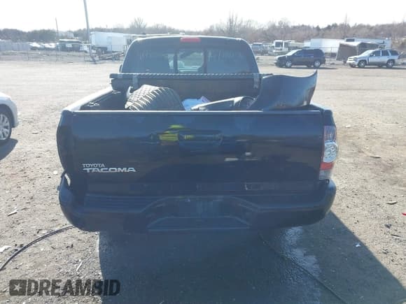 ✅ 2011 Toyota Tacoma • VIN: 5TFTX4CN9BX003478 • Lot: 41715006. Listed on IAAI with 163,238 mi. Free auction sales archive from the USA and detailed vehicle history report at DreamBid. Image 16.
