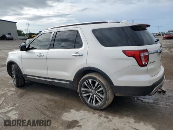 ✅ 2016 Ford Explorer Platinum • VIN: 1FM5K8HT3GGC30965 • Lot: 58735995. Listed on Copart with 105,703 mi. Free auction sales archive from the USA and detailed vehicle history report at DreamBid. Image 2.