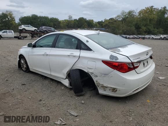 ✅ 2013 Hyundai Sonata GLS • VIN: 5NPEB4AC2DH577685 • Lot: 72003104. Listed on Copart with 157,640 mi. Free auction sales archive from the USA and detailed vehicle history report at DreamBid. Image 2.