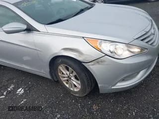 ✅ 2013 Hyundai Sonata GLS • VIN: 5NPEB4AC2DH733529 • Lot: 43429588. Listed on IAAI with 72,761 mi. Free auction sales archive from the USA and detailed vehicle history report at DreamBid. Image 6.