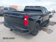 ✅ 2022 Chevrolet Silverado 1500 RST • VIN: 1GCUYEED7NZ101042 • Лот: 43117117. Опубликован ранее на IAAI с пробегом 31 952 миль. Бесплатный доступ к архиву аукционных продаж из США и подробный отчёт об истории автомобиля на DreamBid. Изображение 4.