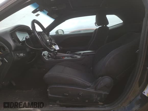 ✅ 2019 Dodge Challenger SXT • VIN: 2C3CDZAG9KH503949 • Лот: 44341173. Опубликован ранее на Copart с пробегом 68 723 миль. Бесплатный доступ к архиву аукционных продаж из США и подробный отчёт об истории автомобиля на DreamBid. Изображение 7.