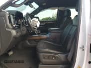 ✅ 2022 Chevrolet Silverado 1500 High Country • VIN: 3GCPAFET8NG523092 • Лот: 67754285. Опубликован ранее на Copart с пробегом 45 541 миль. Бесплатный доступ к архиву аукционных продаж из США и подробный отчёт об истории автомобиля на DreamBid. Изображение 7.