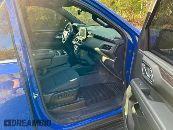 ✅ 2023 Chevrolet Tahoe Commercial • VIN: 1GNSKLED2PR363221 • Lot: 95402765. Listed on Copart with 9,986 mi. Free auction sales archive from the USA and detailed vehicle history report at DreamBid. Image 5.