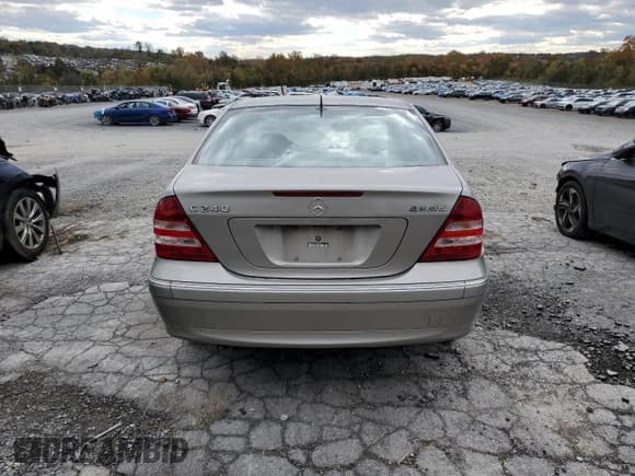 ✅ 2005 Mercedes-Benz C 240 • VIN: WDBRF81J45F640789 • Лот: 87399805. Опубликован ранее на Copart с пробегом 225 746 миль. Бесплатный доступ к архиву аукционных продаж из США и подробный отчёт об истории автомобиля на DreamBid. Изображение 6.