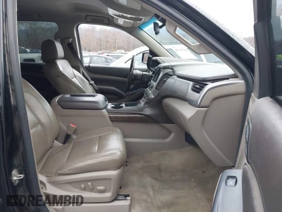 ✅ 2017 Chevrolet Tahoe LT • VIN: 1GNSCBKC2HR185413 • Lot: 43734748. Listed on IAAI with 179,985 mi. Free auction sales archive from the USA and detailed vehicle history report at DreamBid. Image 5.