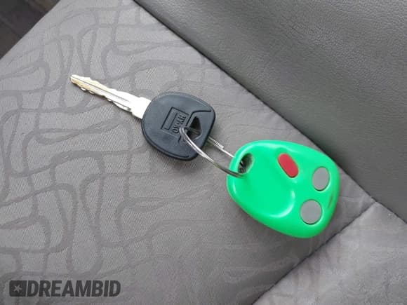 ✅ 2007 Saturn VUE V6 • VIN: 5GZCZ63487S880186 • Lot: 43245772. Wystawiony na IAAI z przebiegiem 178 759 mil. Bezpłatny archiwum sprzedaży aukcyjnych z USA i szczegółowy raport historii pojazdu na DreamBid. Zdjęcie 11.