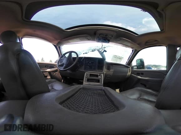 ✅ 2005 Chevrolet Silverado 2500HD LS • VIN: 1GCHK23245F897222 • Lot: 42411761. Listed on IAAI with 222,766 mi. Free auction sales archive from the USA and detailed vehicle history report at DreamBid. Image 18.