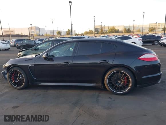 ✅ 2012 Porsche Panamera Turbo • VIN: WP0AC2A79CL090481 • Lot: 41954044. Listed on IAAI with 59,433 mi. Free auction sales archive from the USA and detailed vehicle history report at DreamBid. Image 15.