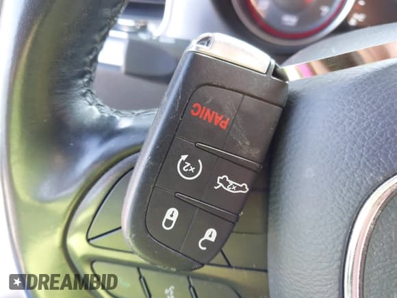 ✅ 2020 Dodge Charger SXT • VIN: 2C3CDXBGXLH160802 • Lot: 43514838. Listed on IAAI with 77,242 mi. Free auction sales archive from the USA and detailed vehicle history report at DreamBid. Image 11.