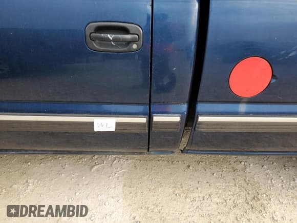 ✅ 2000 Chevrolet Silverado 1500 • VIN: 1GCEC14W5YE230309 • Лот: 74747484. Опубликован ранее на Copart с пробегом Не указан. Бесплатный доступ к архиву аукционных продаж из США и подробный отчёт об истории автомобиля на DreamBid. Изображение 12.