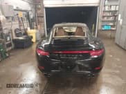 ✅ 2015 Porsche 911 Carrera S • VIN: WP0AB2A96FS125928 • Lot: 43813644. Listed on IAAI with 13,850 mi. Free auction sales archive from the USA and detailed vehicle history report at DreamBid. Image 17.