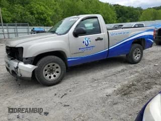 ✅ 2007 GMC Sierra 1500 Work Truck • VIN: 1GTEC14C47Z582374 • Лот: 57274245. Опубликован ранее на Copart с пробегом 281 129 миль. Бесплатный доступ к архиву аукционных продаж из США и подробный отчёт об истории автомобиля на DreamBid. Изображение 1.