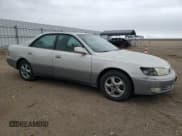 ✅ 1998 Lexus ES 300 • VIN: JT8BF28G1W0137766 • Lot: 44849085. Listed on Copart with 216,101 mi. Free auction sales archive from the USA and detailed vehicle history report at DreamBid. Image 4.