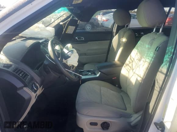 ✅ 2013 Ford Explorer • VIN: 1FM5K8B88DGA55810 • Lot: 92340575. Wystawiony na Copart z przebiegiem 83 584 mil. Bezpłatny archiwum sprzedaży aukcyjnych z USA i szczegółowy raport historii pojazdu na DreamBid. Zdjęcie 7.