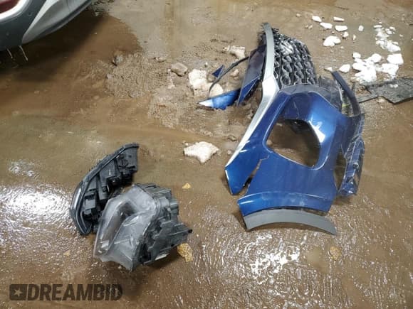 ✅ 2020 Hyundai Santa Fe SEL • VIN: 5NMS33AA1LH295705 • Lot: 38754014. Wystawiony na Copart z przebiegiem 64 969 mil. Bezpłatny archiwum sprzedaży aukcyjnych z USA i szczegółowy raport historii pojazdu na DreamBid. Zdjęcie 12.