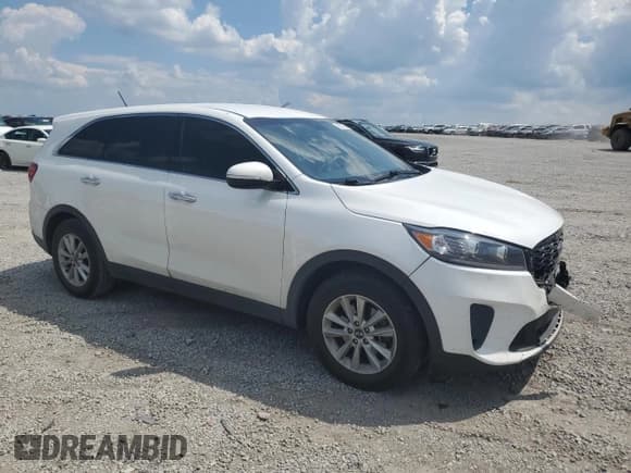 ✅ 2019 Kia Sorento LX • VIN: 5XYPG4A54KG515298 • Лот: 68207625. Опубликован ранее на Copart с пробегом 112 779 миль. Бесплатный доступ к архиву аукционных продаж из США и подробный отчёт об истории автомобиля на DreamBid. Изображение 4.