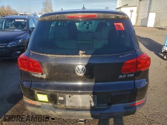 ✅ 2012 Volkswagen Tiguan S • VIN: WVGAV7AX7CW527105 • Lot: 92759705. Listed on Copart with 138,079 mi. Free auction sales archive from the USA and detailed vehicle history report at DreamBid. Image 6.