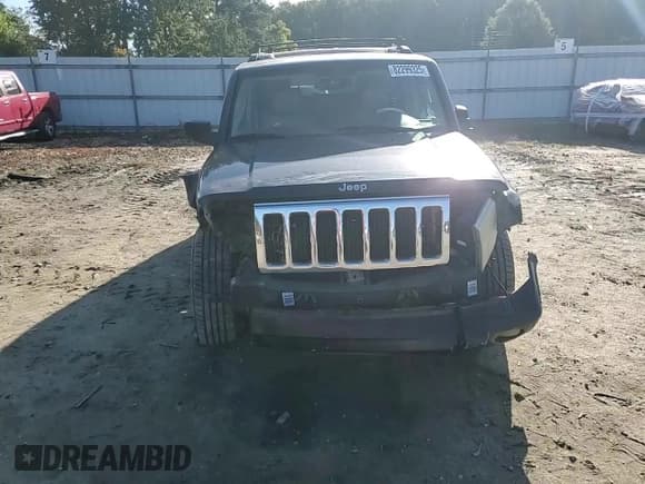 ✅ 2006 Jeep Commander Limited • VIN: 1J8HG58236C219102 • Lot: 82299325. Listed on Copart with 277,208 mi. Free auction sales archive from the USA and detailed vehicle history report at DreamBid. Image 14.