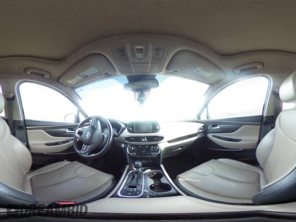 2019 Hyundai Santa Fe Ultimate z VIN 5NMS53AD8KH061810, wystawiony jako IAAI lot #42481330 z przebiegiem 96 030 mil mil oraz . Historia ofert i sprzedaży dostępna na DreamBid. Obrazek 18.