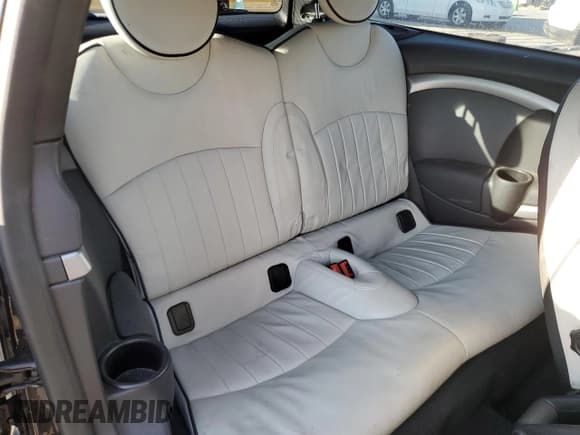 ✅ 2012 MINI Clubman S • VIN: WMWZG3C50CTY38041 • Lot: 91230425. Wystawiony na Copart z przebiegiem 127 859 mil. Bezpłatny archiwum sprzedaży aukcyjnych z USA i szczegółowy raport historii pojazdu na DreamBid. Zdjęcie 10.