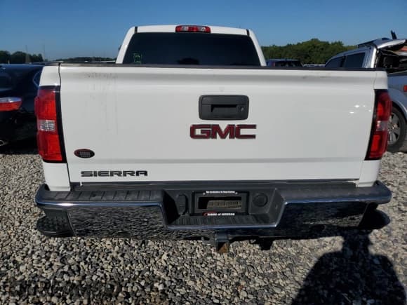 ✅ 2018 GMC Sierra 1500 • VIN: 1GTN1LEH1JZ227293 • Лот: 82114935. Опубликован ранее на Copart с пробегом 113 938 миль. Бесплатный доступ к архиву аукционных продаж из США и подробный отчёт об истории автомобиля на DreamBid. Изображение 6.