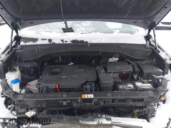 ✅ 2018 Hyundai Santa Fe 2.4L • VIN: 5NMZUDLB2JH093220 • Lot: 41222731. Listed on IAAI with 78,844 mi. Free auction sales archive from the USA and detailed vehicle history report at DreamBid. Image 10.