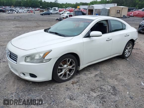 ✅ 2013 Nissan Maxima SV • VIN: 1N4AA5AP9DC812045 • Лот: 42360734. Опубликован ранее на IAAI с пробегом 153 663 миль. Бесплатный доступ к архиву аукционных продаж из США и подробный отчёт об истории автомобиля на DreamBid. Изображение 2.