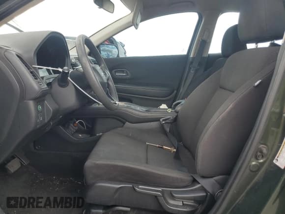 ✅ 2017 Honda HR-V LX • VIN: 3CZRU5H37HM704562 • Лот: 84172675. Опубликован ранее на Copart с пробегом 88 756 миль. Бесплатный доступ к архиву аукционных продаж из США и подробный отчёт об истории автомобиля на DreamBid. Изображение 7.