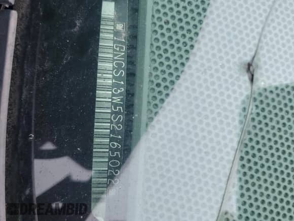 1995 Chevrolet Blazer z VIN 1GNCS13W5S2165022, wystawiony jako Copart lot #58006505 z przebiegiem 318 061 mil mil oraz Szkoda całkowita • Salvage title. Historia ofert i sprzedaży dostępna na DreamBid. Obrazek 13.