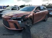 ✅ 2023 Lexus RX 350 Premium Plus • VIN: JTJCHMAA0P2002797 • Лот: 89472555. Опубликован ранее на Copart с пробегом 60 079 миль. Бесплатный доступ к архиву аукционных продаж из США и подробный отчёт об истории автомобиля на DreamBid. Изображение 1.