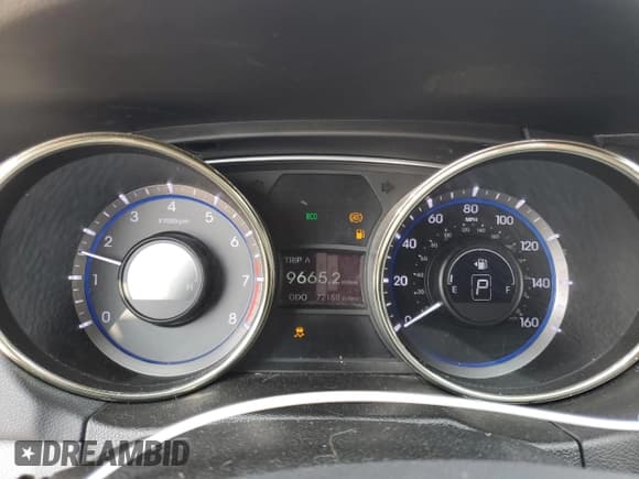 ✅ 2011 Hyundai Sonata SE • VIN: 5NPEC4AC0BH199750 • Lot: 71150894. Listed on Copart with 72,150 mi. Free auction sales archive from the USA and detailed vehicle history report at DreamBid. Image 9.