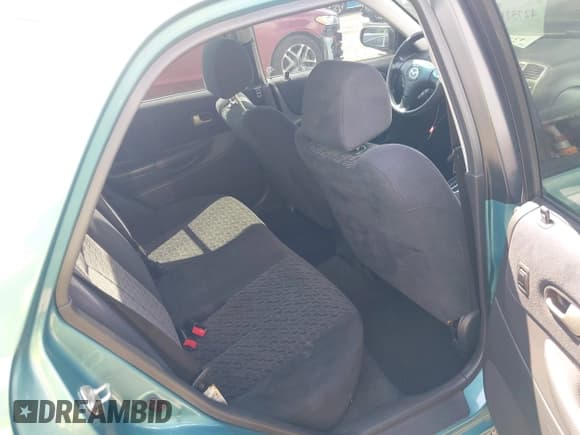 ✅ 2002 Mazda Protege DX • VIN: JM1BJ225120524478 • Lot: 42752160. Listed on IAAI with 193,561 mi. Free auction sales archive from the USA and detailed vehicle history report at DreamBid. Image 8.