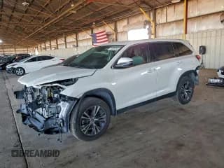 ✅ 2019 Toyota Highlander LE • VIN: 5TDZZRFH1KS329465 • Lot: 94925345. Listed on Copart with 82,256 mi. Free auction sales archive from the USA and detailed vehicle history report at DreamBid. Image 1.