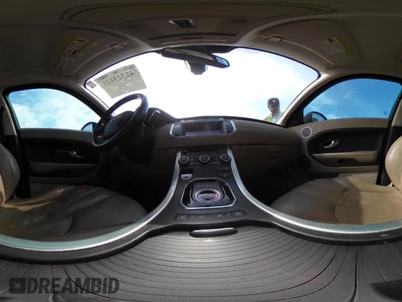 ✅ 2015 Land Rover Range Rover Evoque Pure Premium • VIN: SALVR2BGXFH059920 • Lot: 42325121. Wystawiony na IAAI z przebiegiem 165 618 mil. Bezpłatny archiwum sprzedaży aukcyjnych z USA i szczegółowy raport historii pojazdu na DreamBid. Zdjęcie 19.