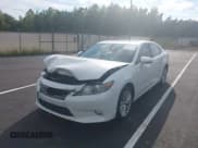 ✅ 2013 Lexus ES 250 • VIN: JTHBK1GG3D2015001 • Lot: 43268907. Wystawiony na IAAI z przebiegiem 186 473 mil. Bezpłatny archiwum sprzedaży aukcyjnych z USA i szczegółowy raport historii pojazdu na DreamBid. Zdjęcie 6.