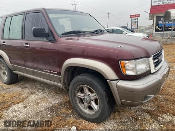 ✅ 2002 Isuzu Trooper S • VIN: JACDS58X727J02138 • Лот: 41455245. Опубликован ранее на IAAI с пробегом 186 560 миль. Бесплатный доступ к архиву аукционных продаж из США и подробный отчёт об истории автомобиля на DreamBid. Изображение 1.